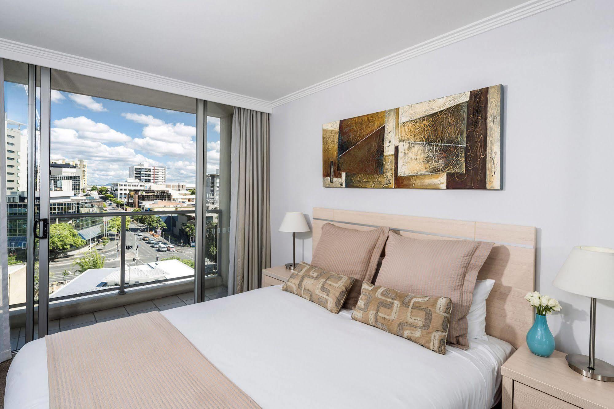 Oaks Brisbane Lexicon Suites エクステリア 写真