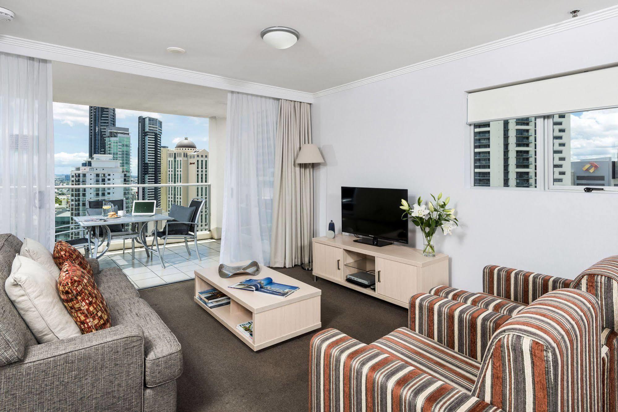 Oaks Brisbane Lexicon Suites エクステリア 写真